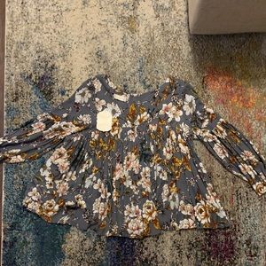 Altar’d state floral top